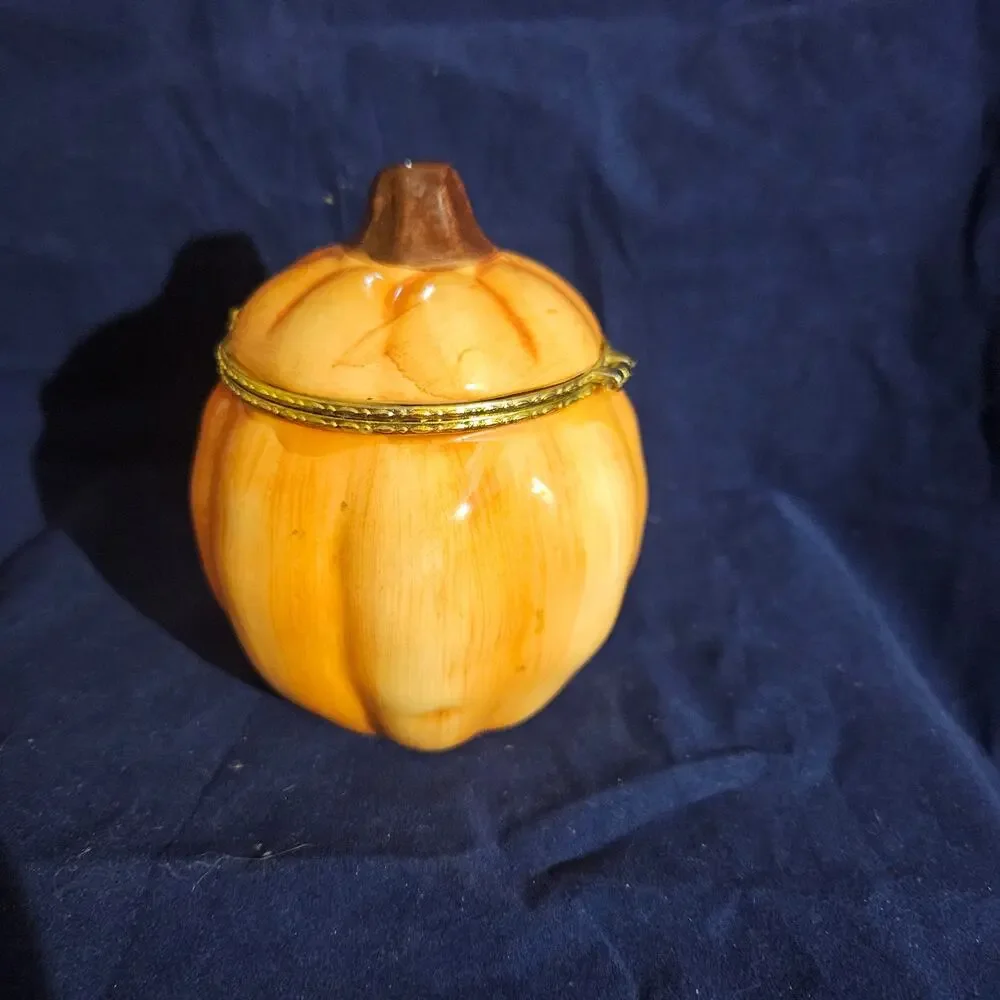 Ceramic Pumpkin Hinged Trinket